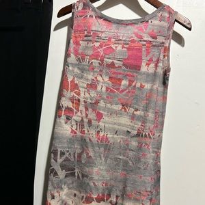 sleeveless tunic with scoop neck